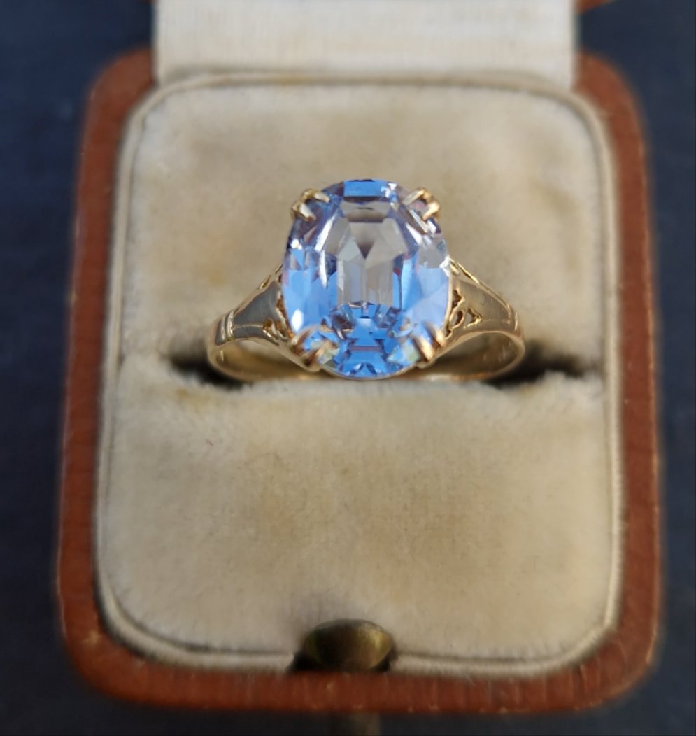 Art Deco Spinel 9ct Gold Ring