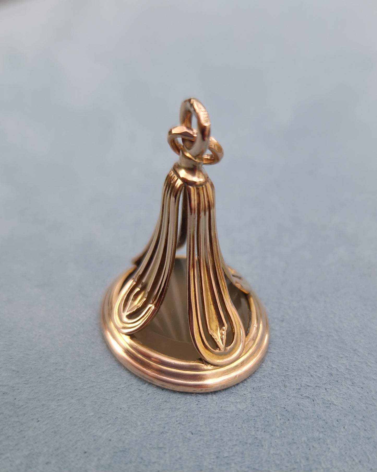 Antique 9ct Gold Wax Seal Fob Pendant