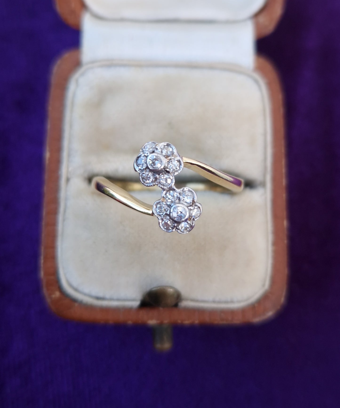 Vintage 0.16ct Diamond Daisy Crossover Ring 18ct Gold
