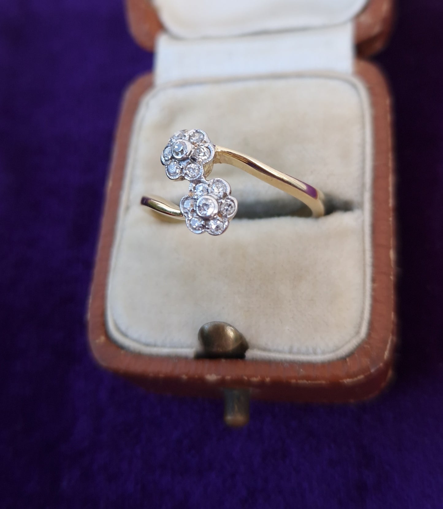 Vintage 0.16ct Diamond Daisy Crossover Ring 18ct Gold