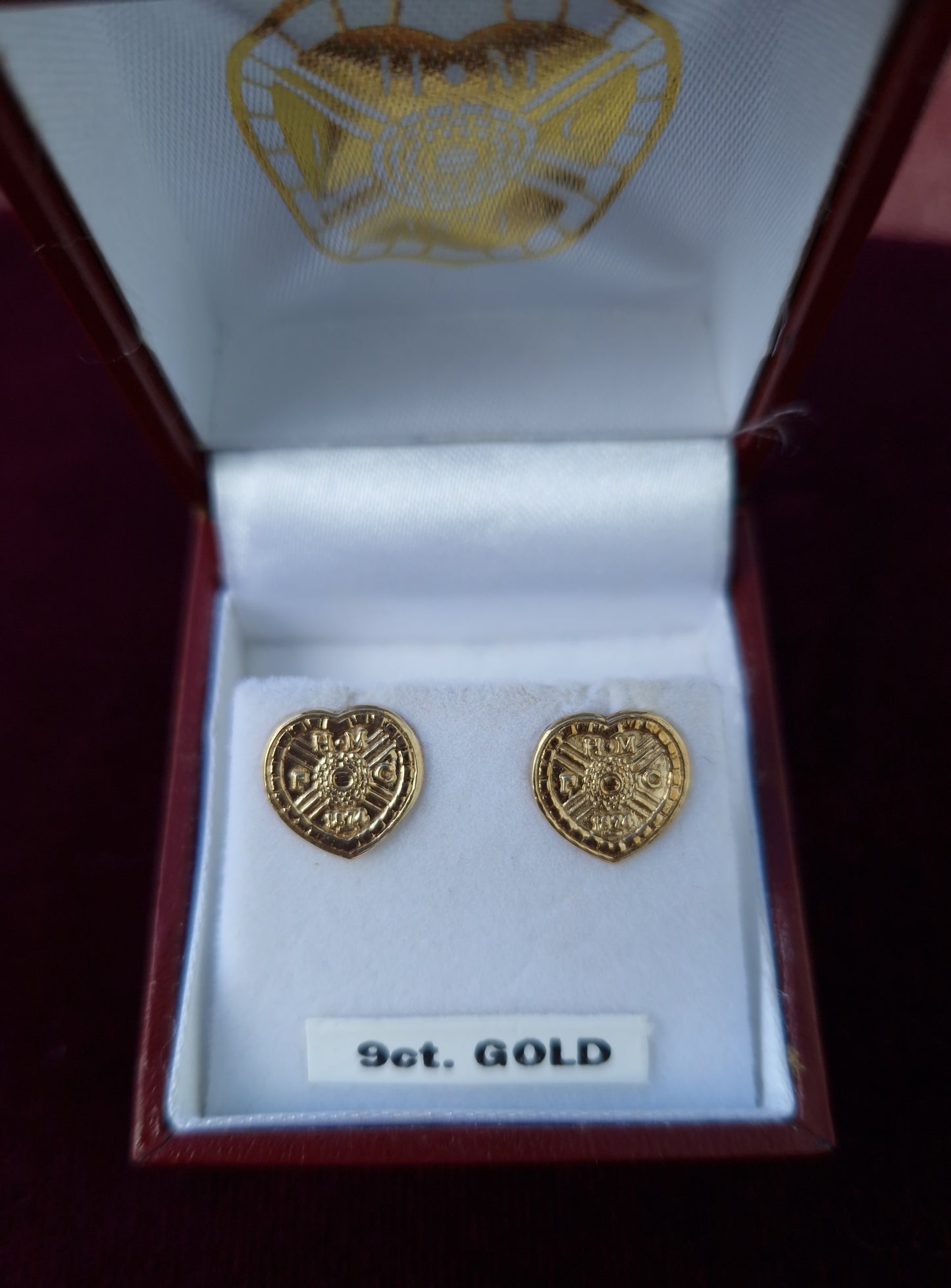 Pre-loved 9ct Gold Earrings Heart of Midlothian Football Club