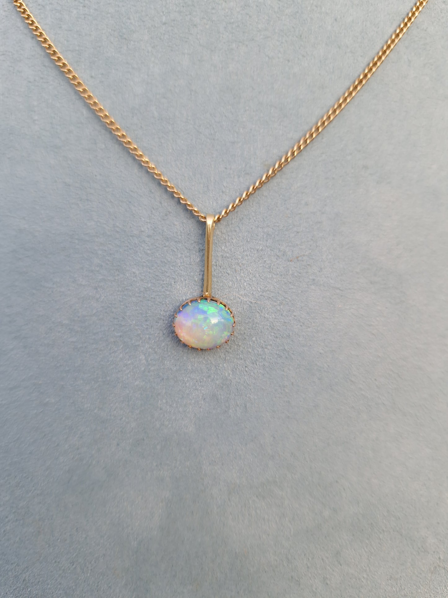 Antique Victorian 15ct Gold Opal Pendant & Vintage 9ct Gold Necklace