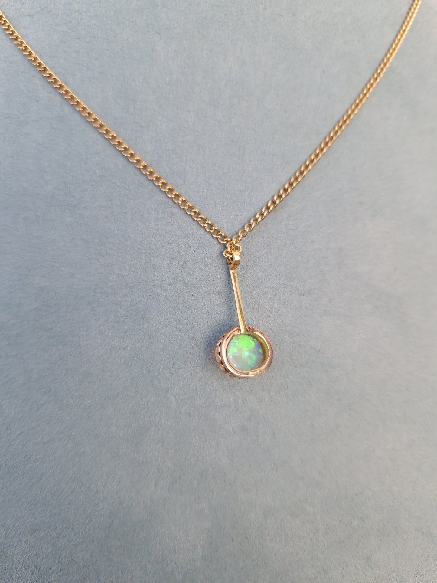 Antique Victorian 15ct Gold Opal Pendant & Vintage 9ct Gold Necklace