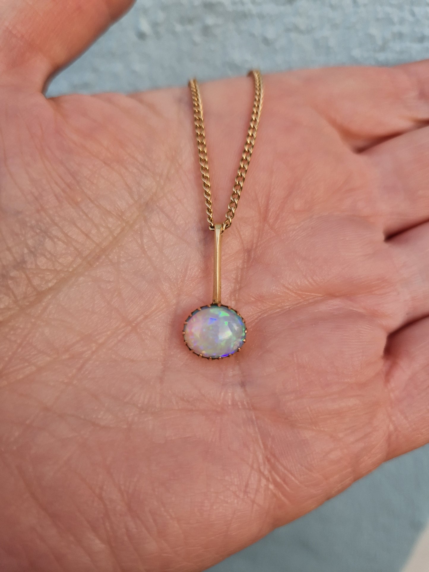 Antique Victorian 15ct Gold Opal Pendant & Vintage 9ct Gold Necklace