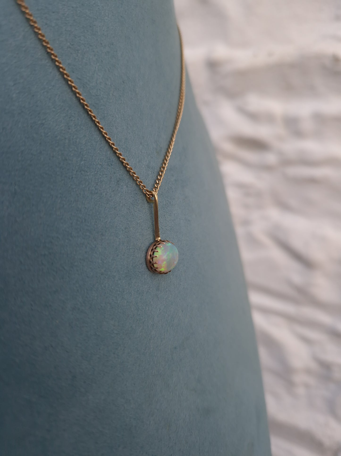 Antique Victorian 15ct Gold Opal Pendant & Vintage 9ct Gold Necklace