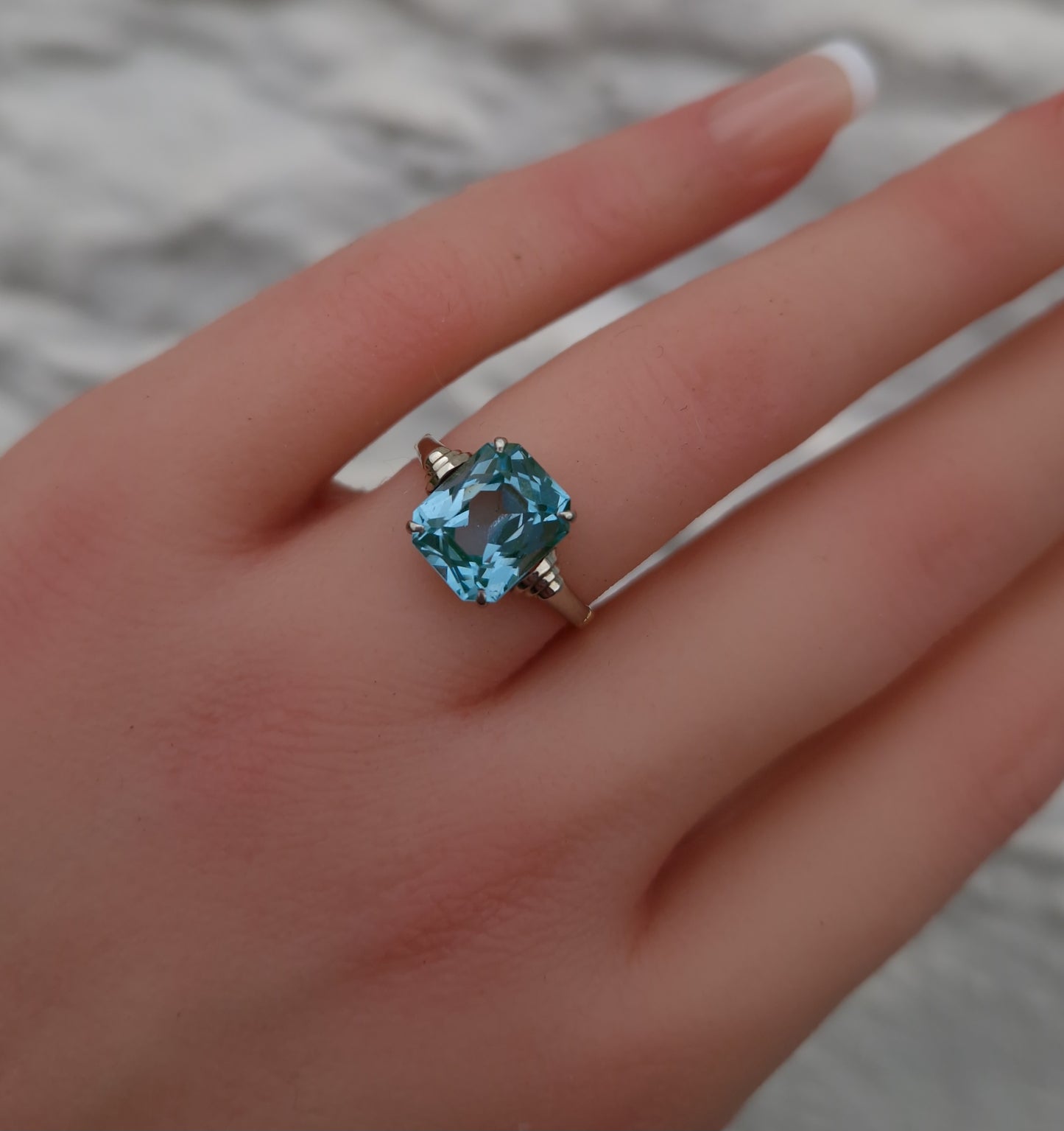 Art Deco 9ct Gold Spinel Ring