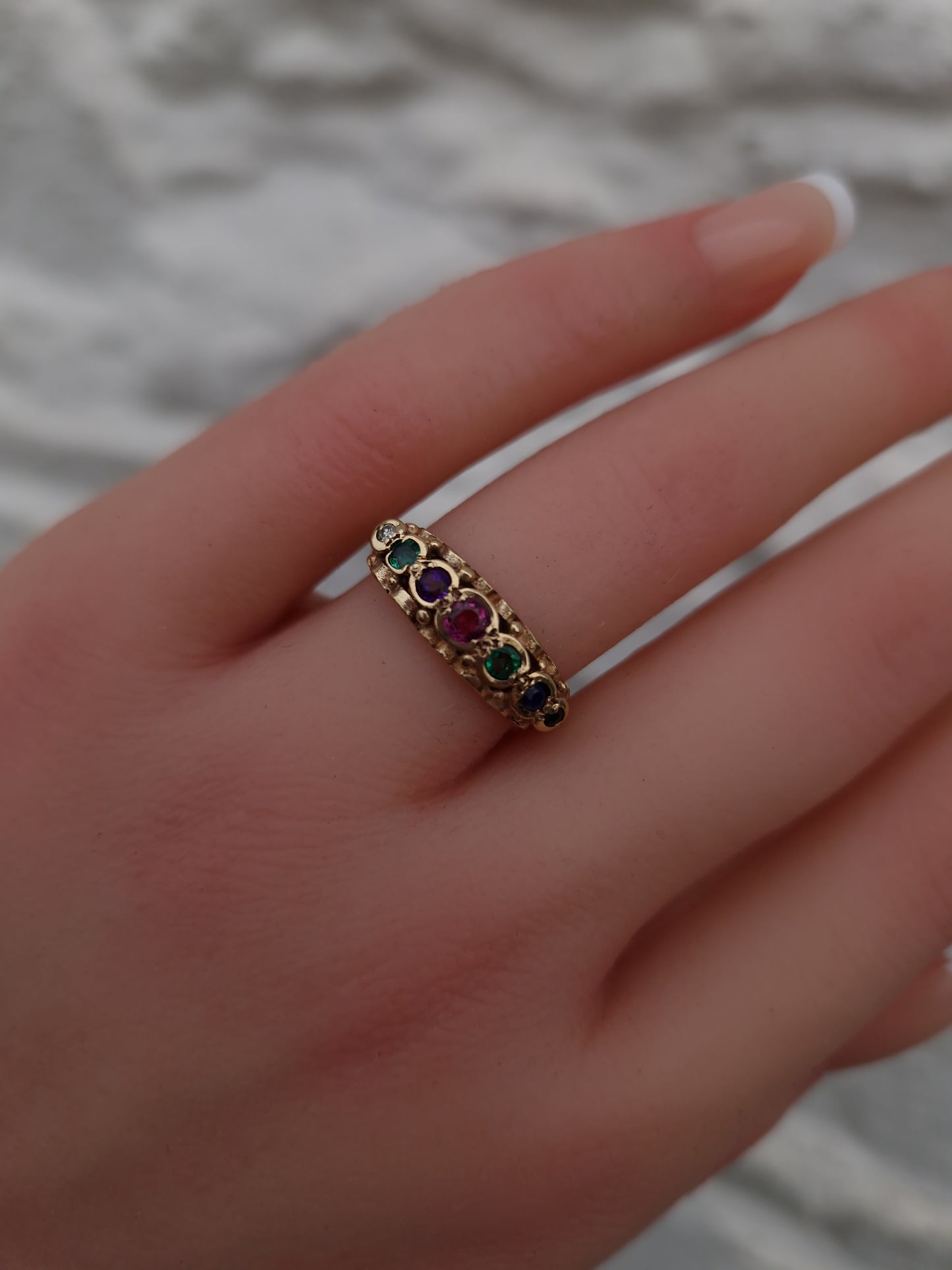 Vintage Acrostic 'Dearest' 9ct Gold Ring