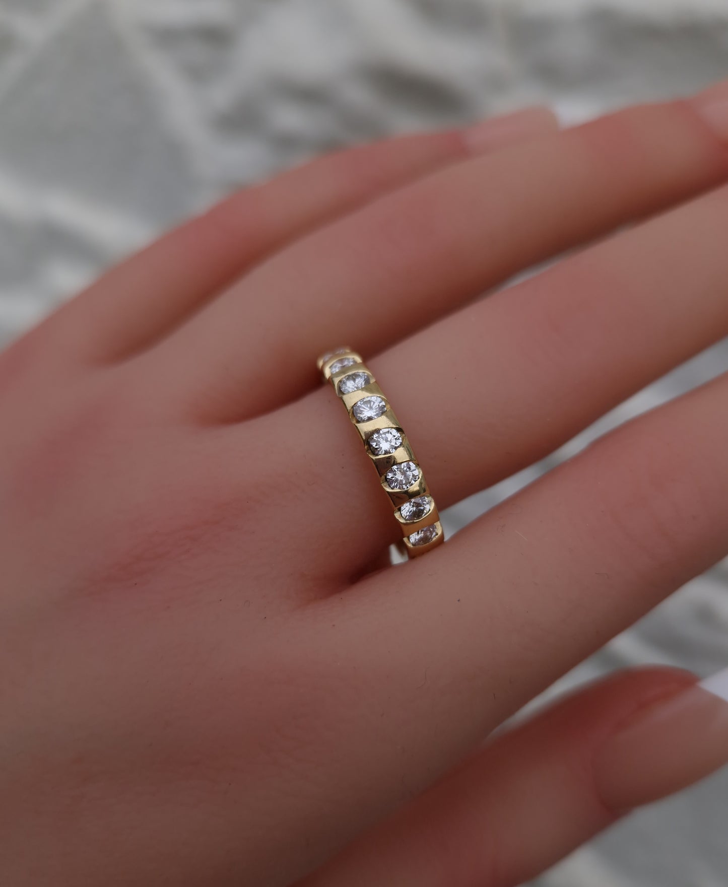 Vintage 0.90ct Diamond Band 14ct Gold