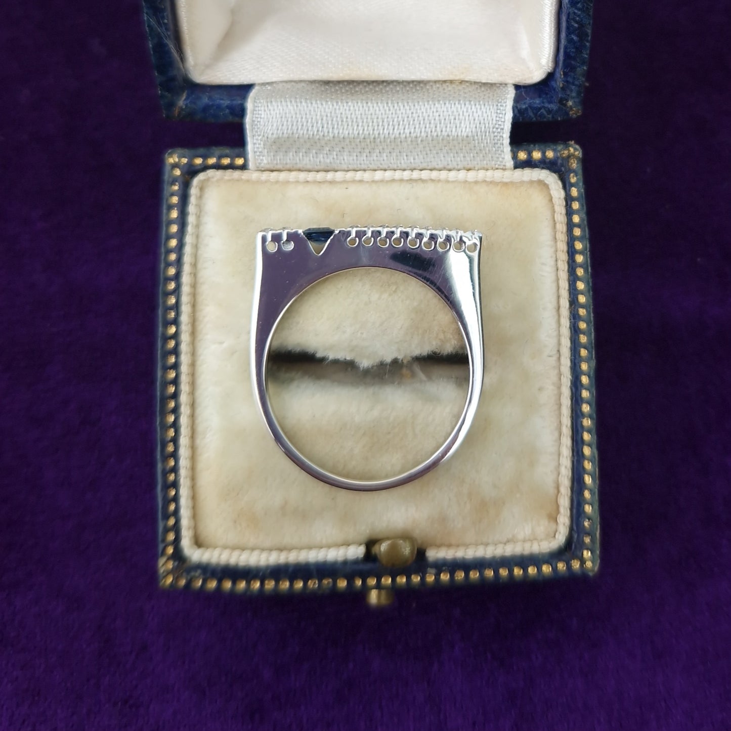 Modernist Diamond & Sapphire 18ct Gold Ring