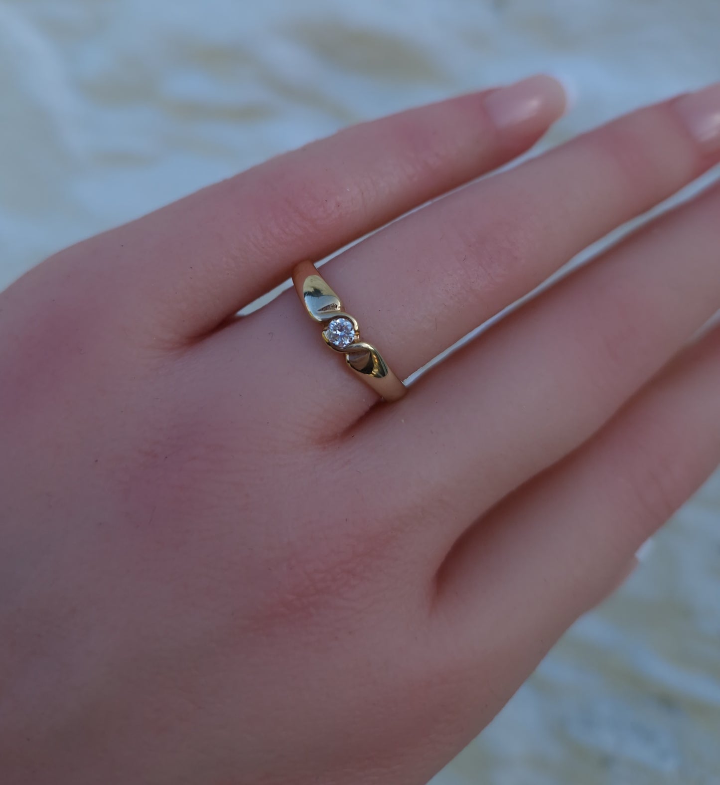 Vintage Diamond 9ct Gold Ring
