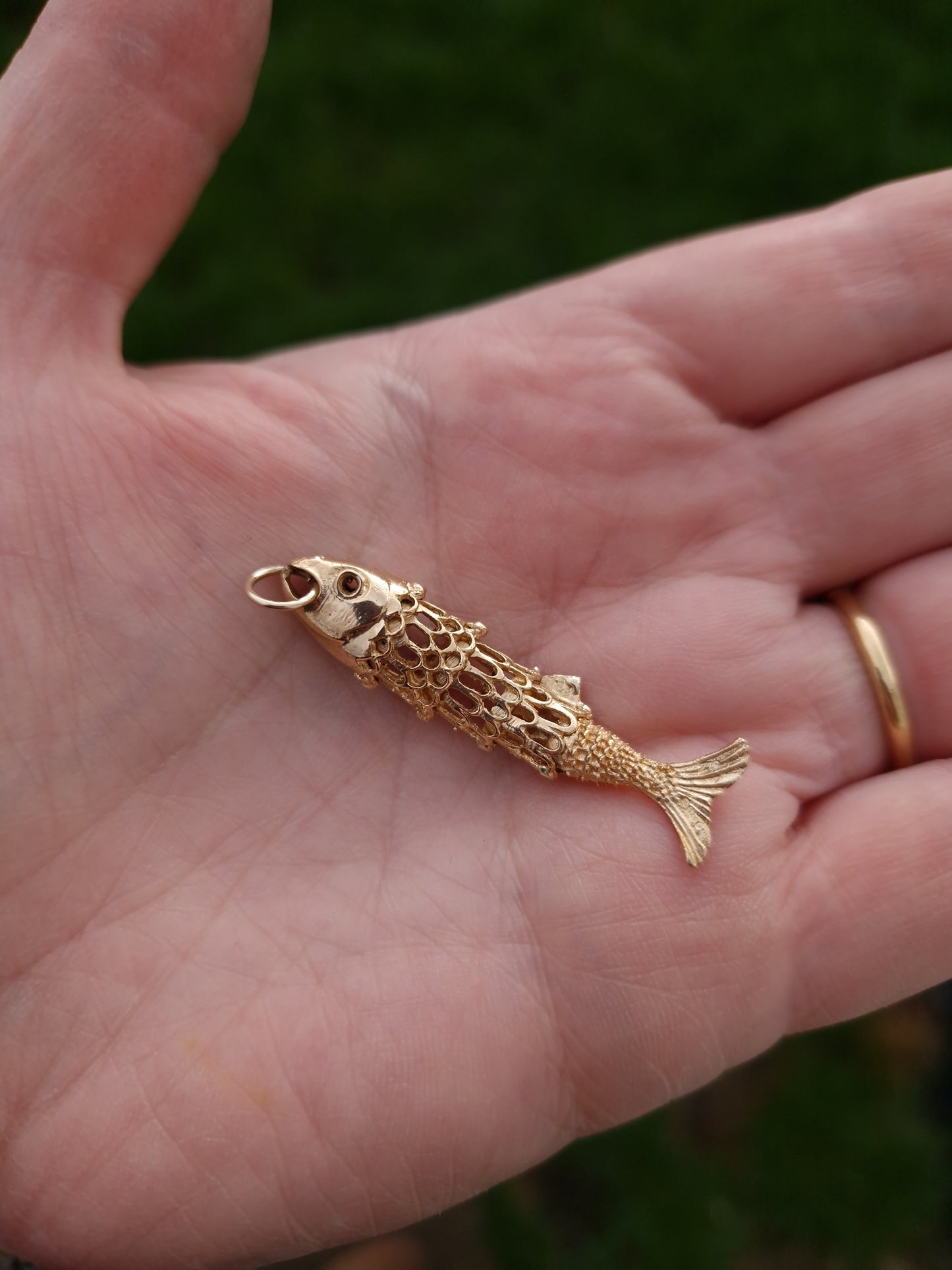 Vintage Articulated Fish Pendant 9ct Gold