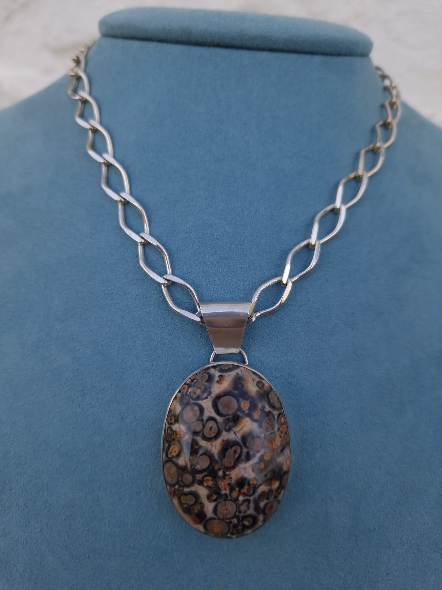 Vintage Native American Silver Turritella Agate Pendant Necklace