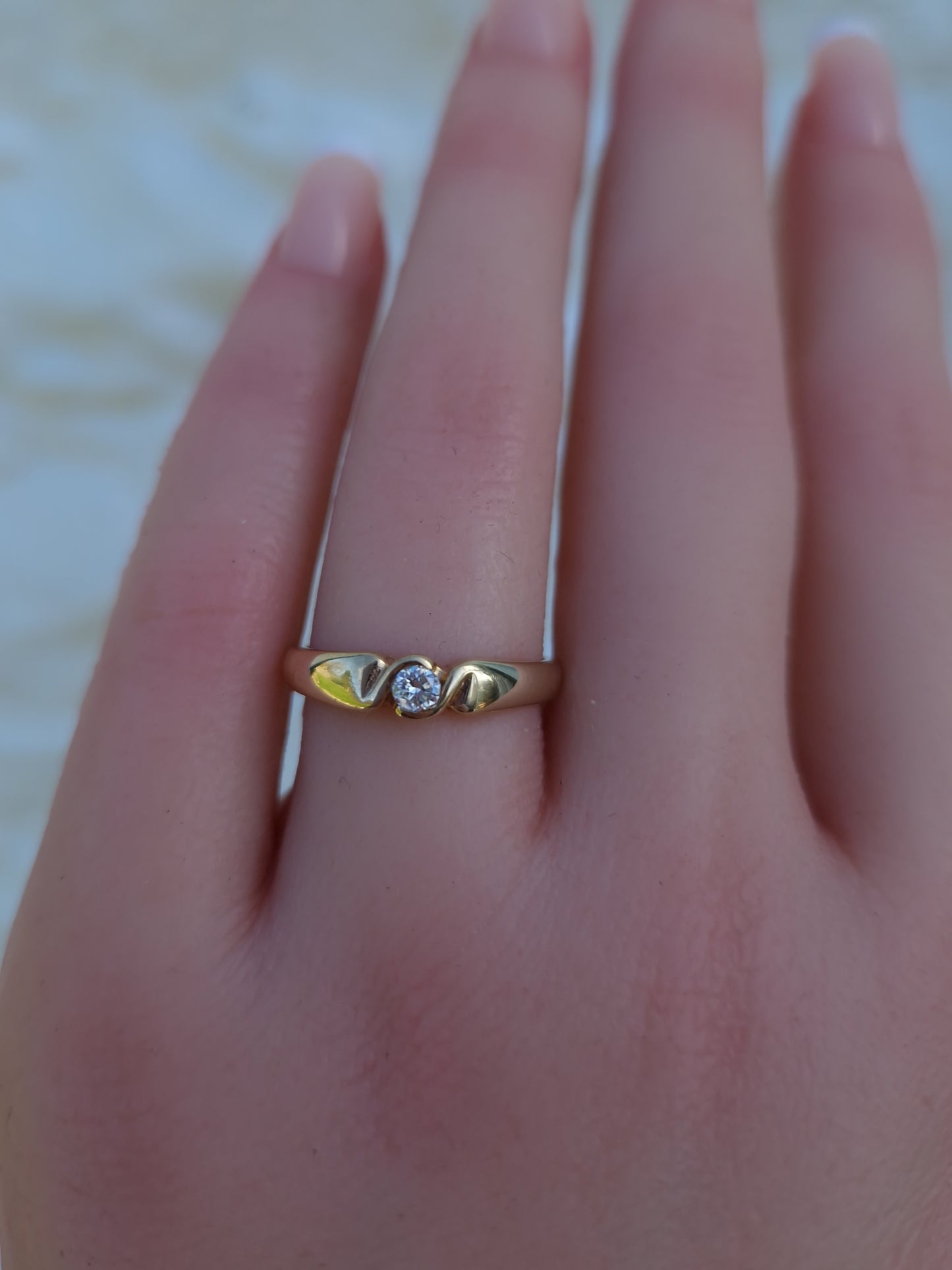 Vintage Diamond 9ct Gold Ring