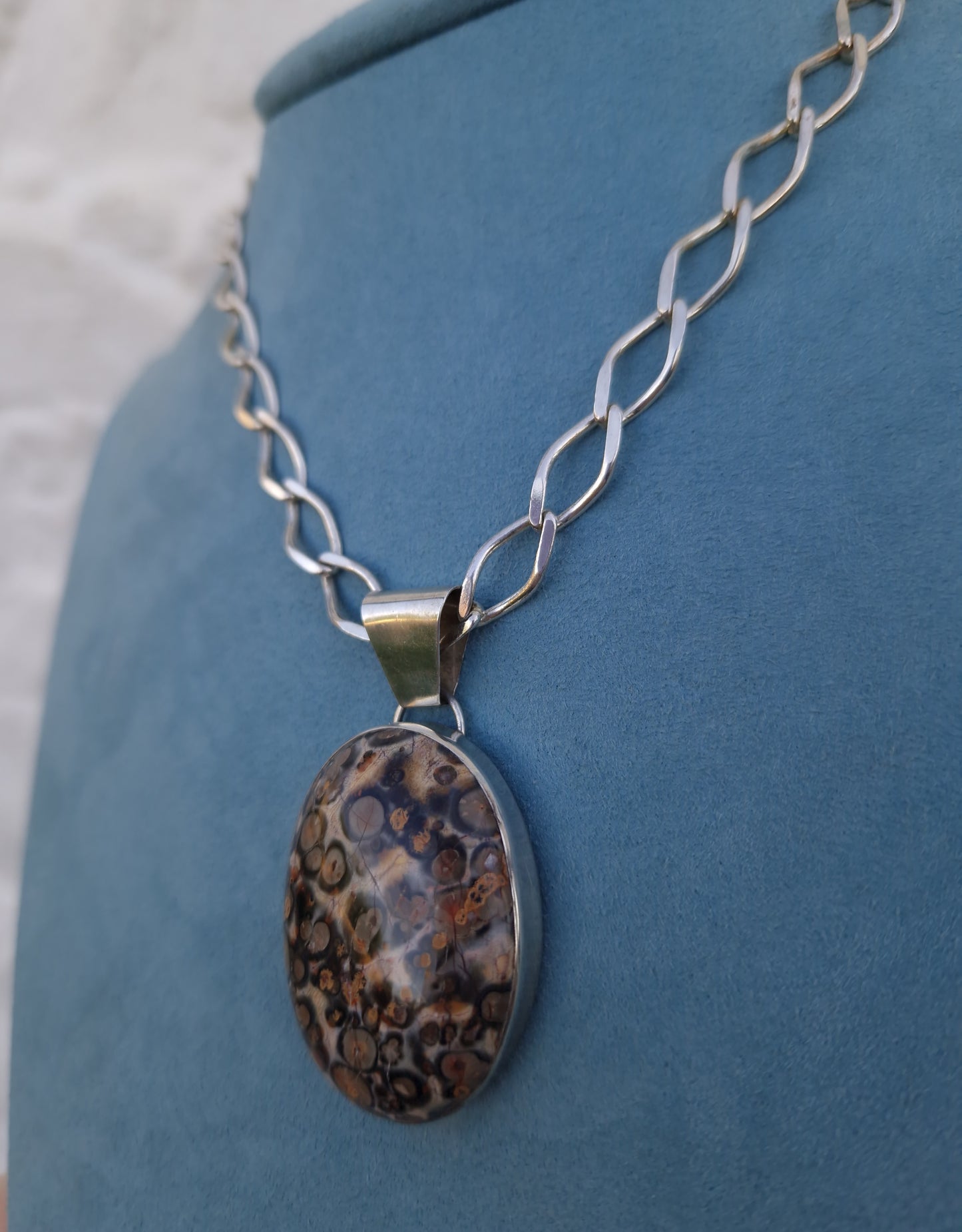 Vintage Native American Silver Turritella Agate Pendant Necklace