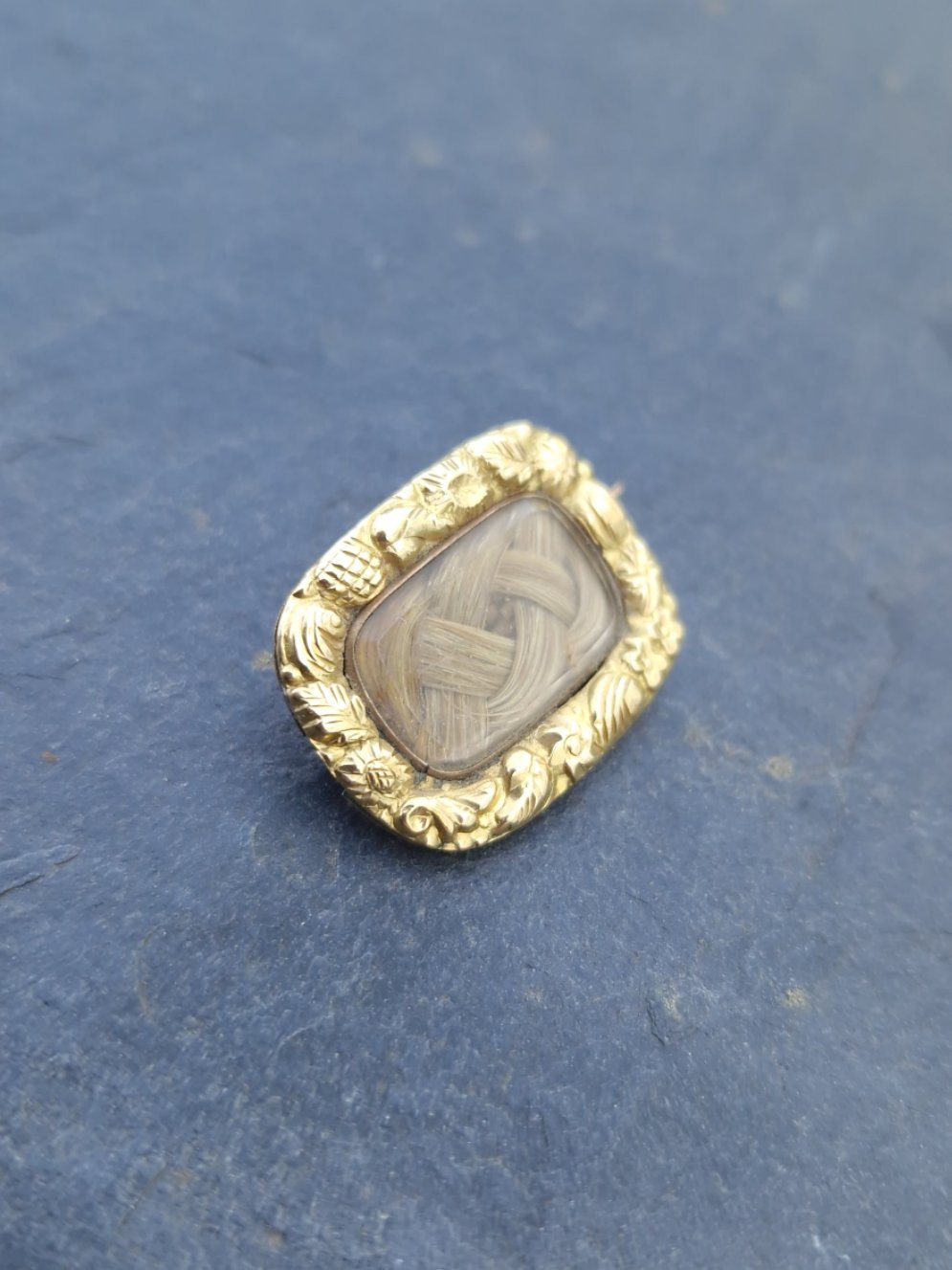 Antique 18ct Georgian Mourning Brooch