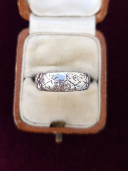 Vintage Engraved Platinum Wedding Band