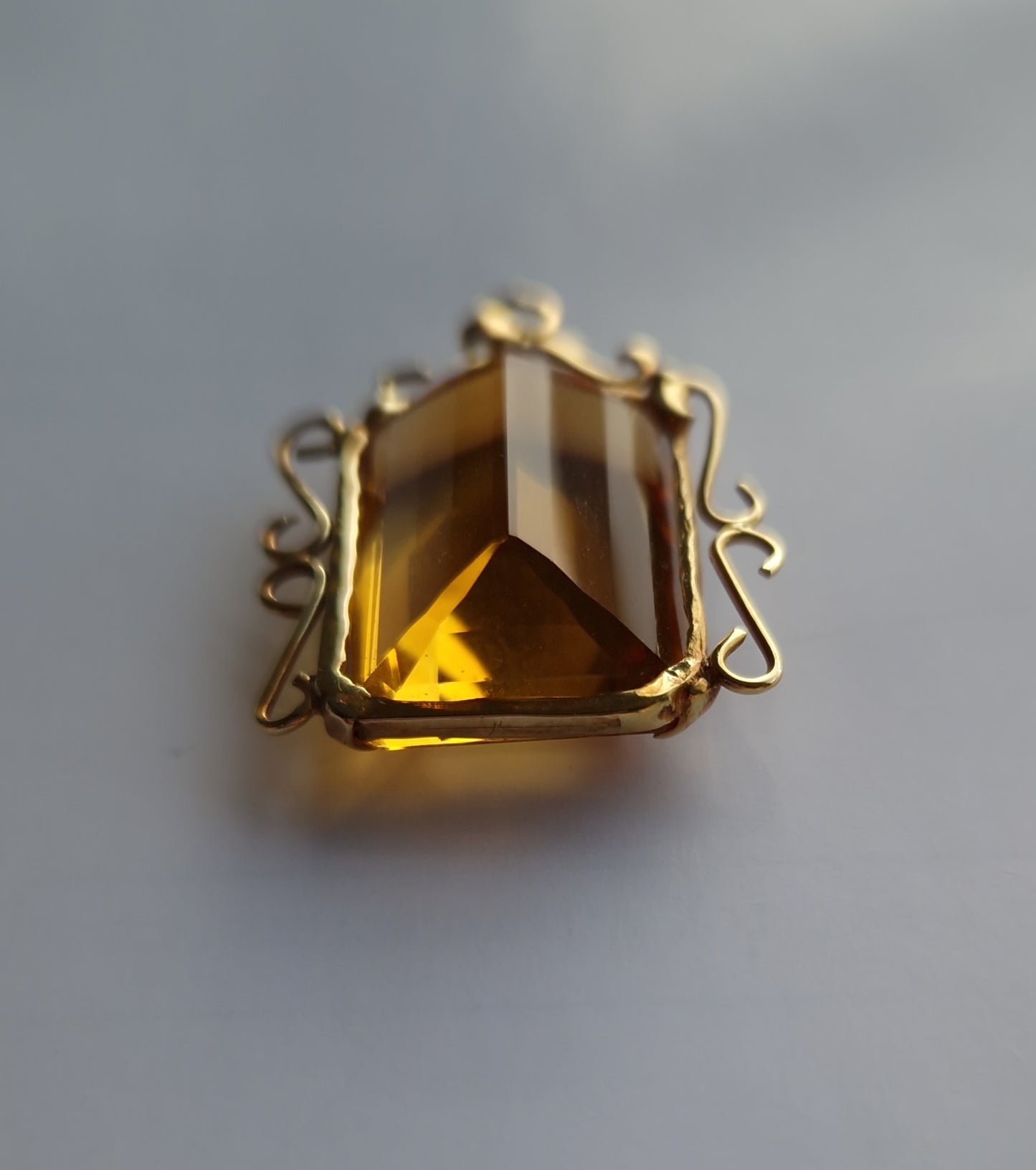 Vintage 18ct Gold Citrine Pendant