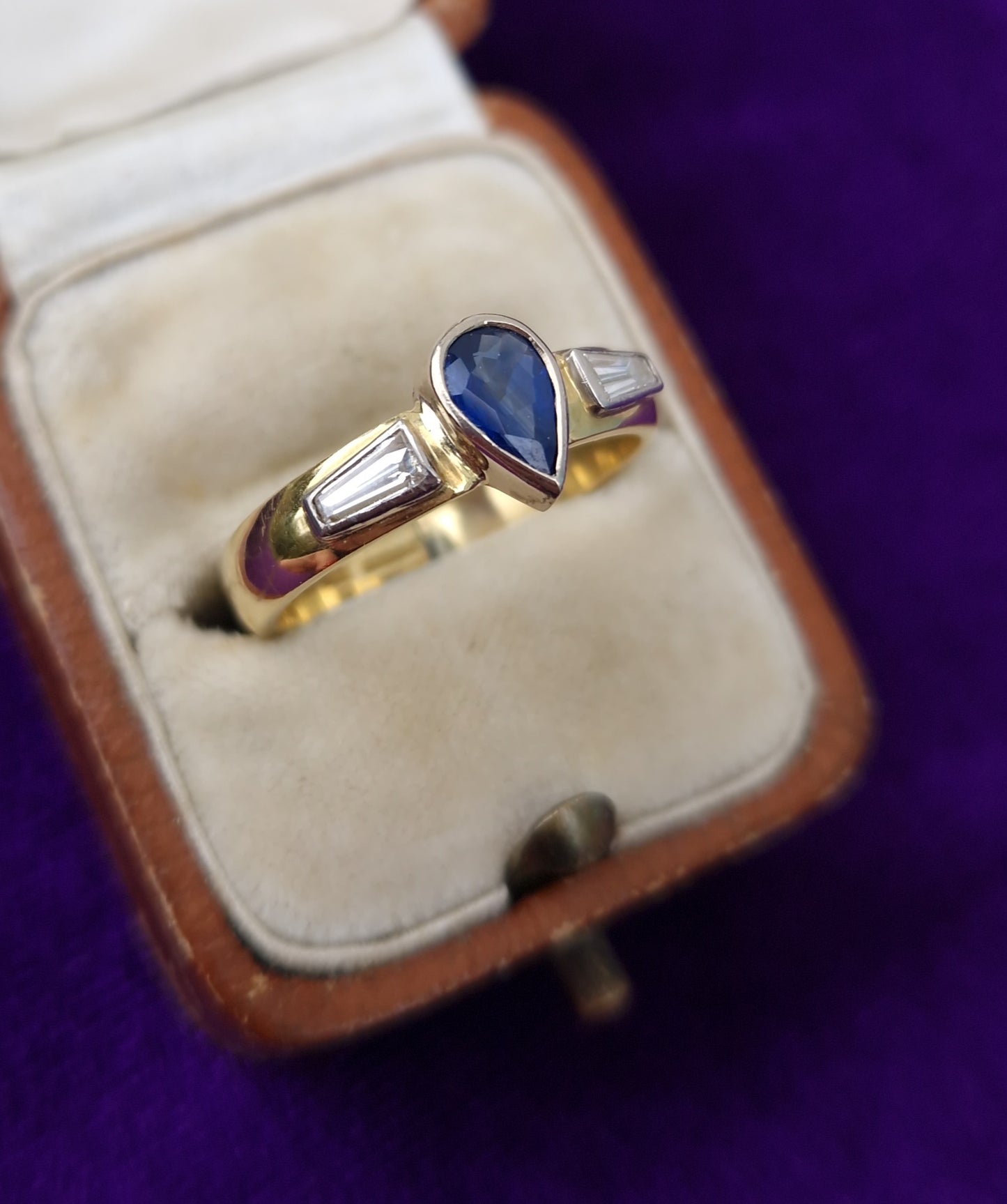 Vintage Sapphire Diamond Ring 18ct Gold