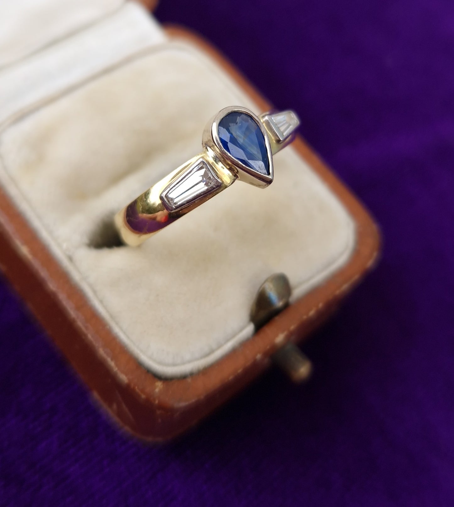 Vintage Sapphire Diamond Ring 18ct Gold