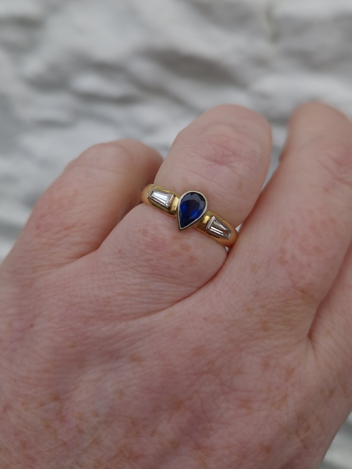 Vintage Sapphire Diamond Ring 18ct Gold