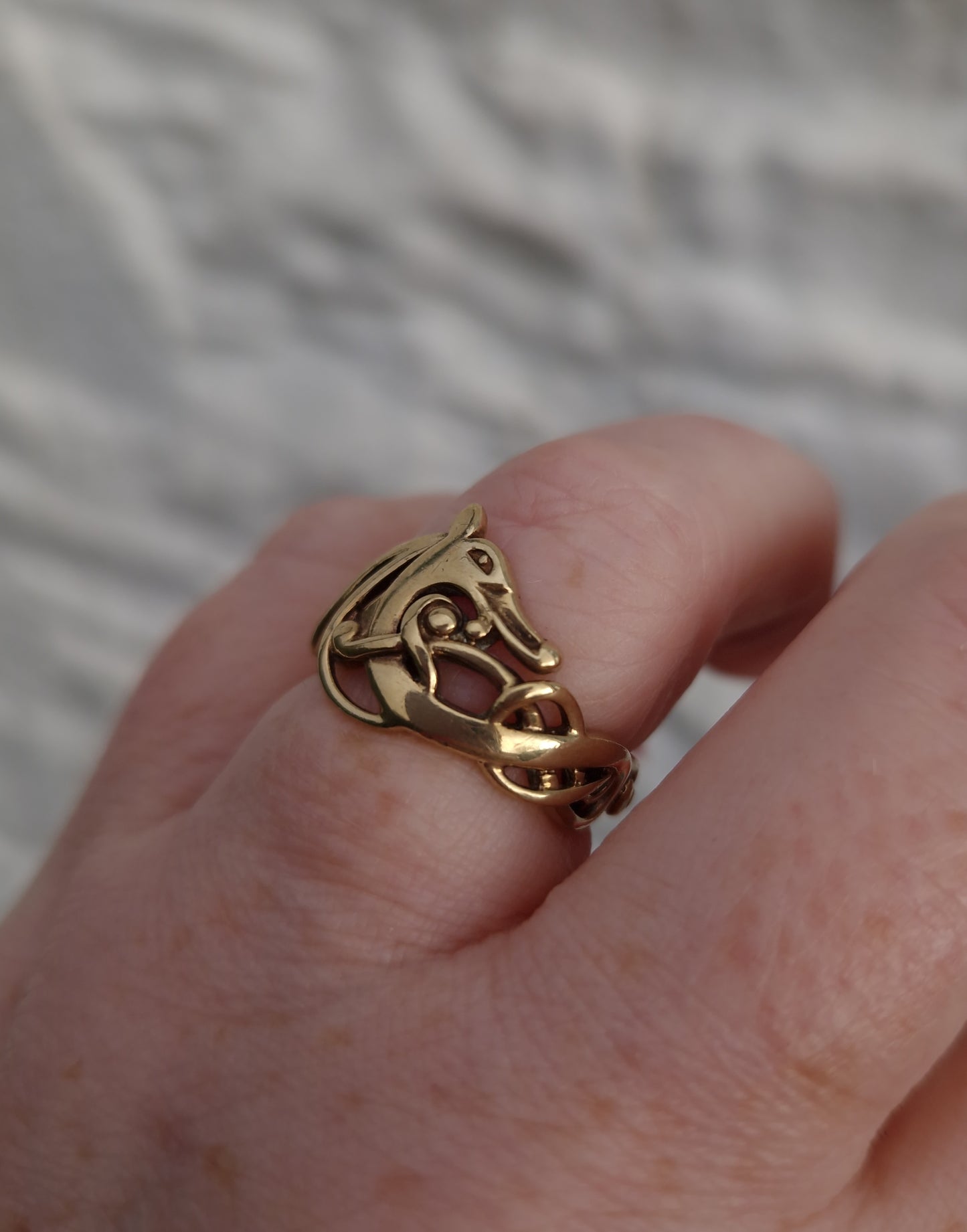 Vintage 'Finnish Beast' Ola Gorie 9ct Gold Ring