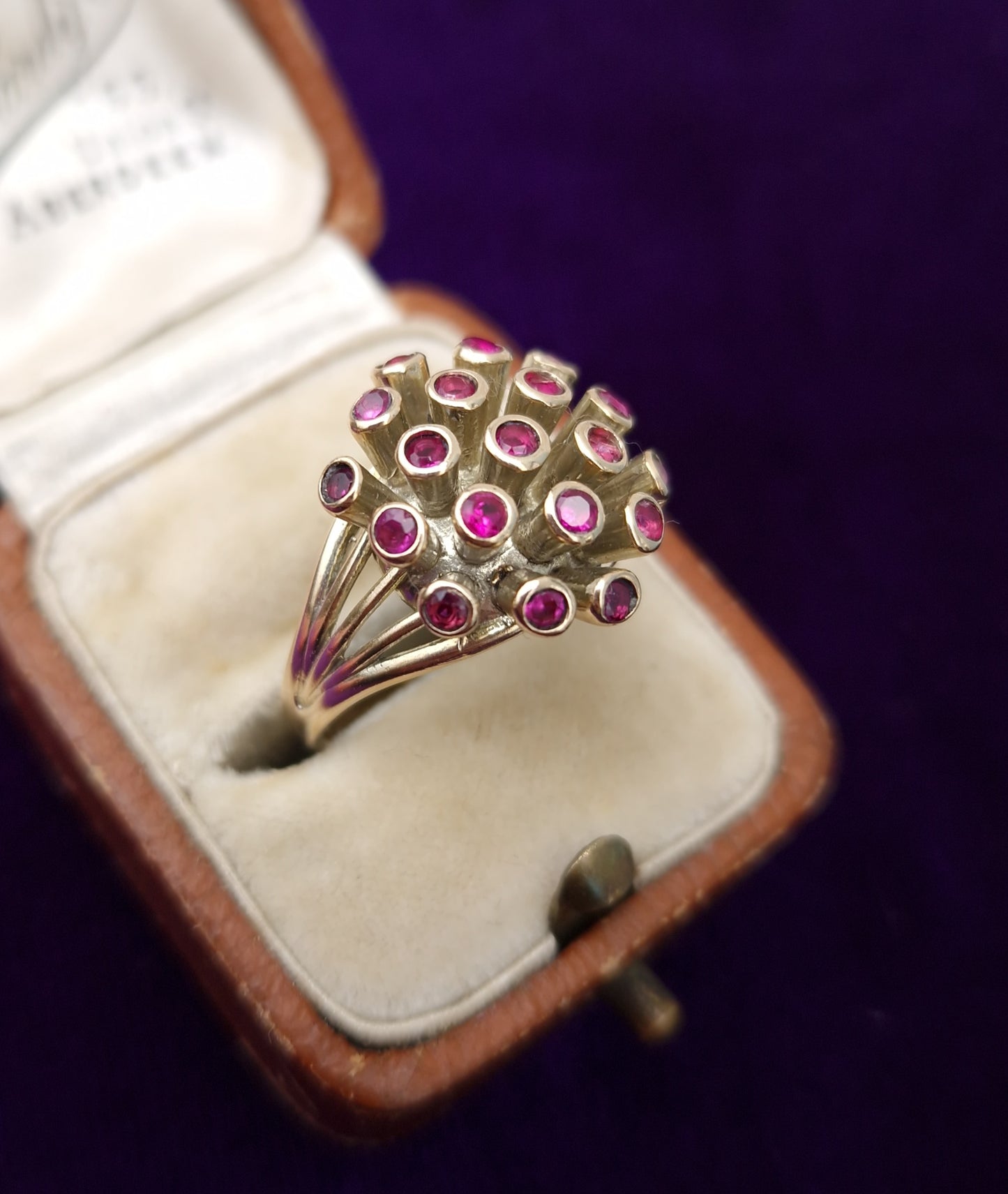 Pre-loved Sputnik Ruby 9ct Gold Ring