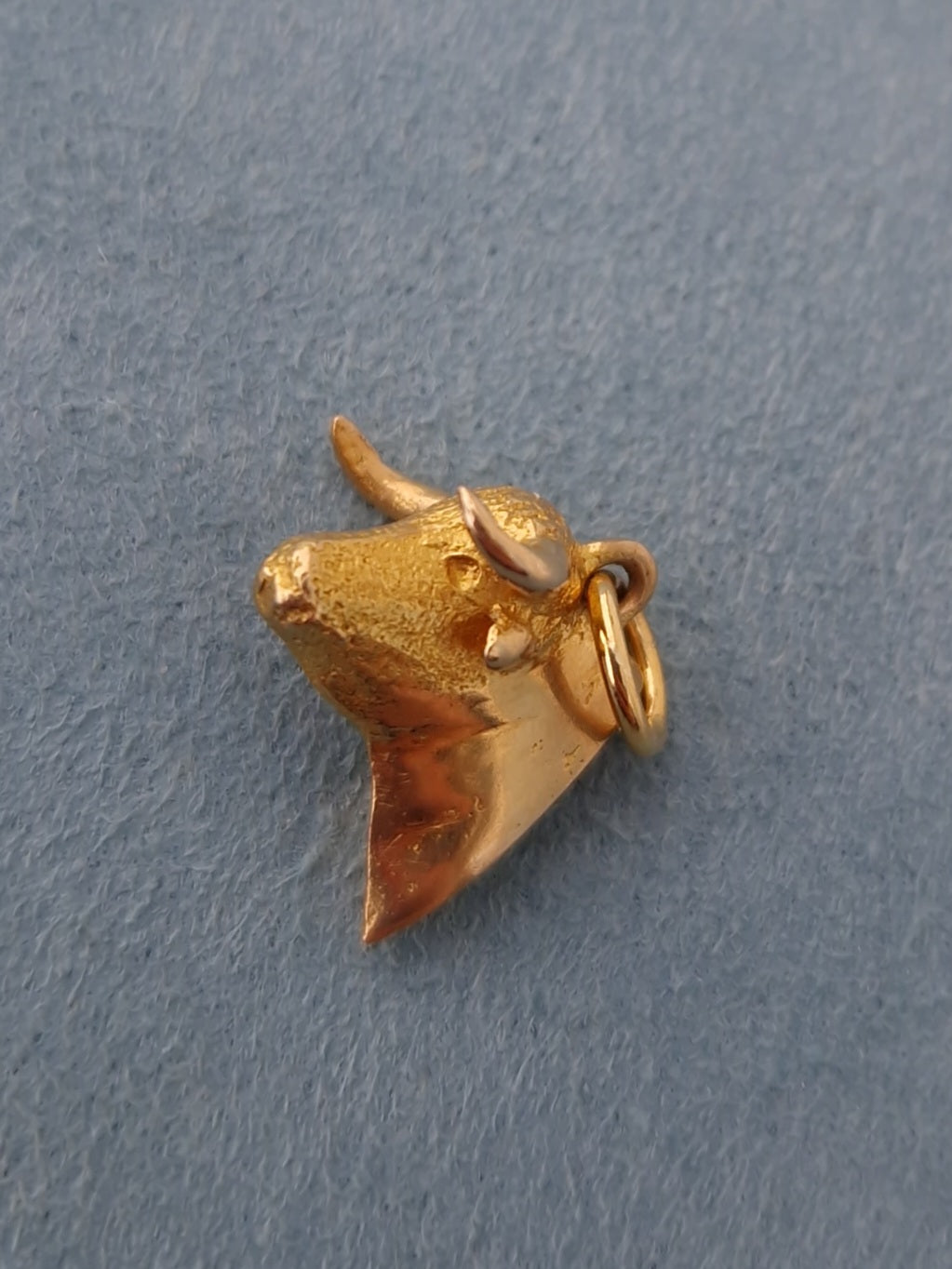 Vintage Bull Head Charm 22ct Gold