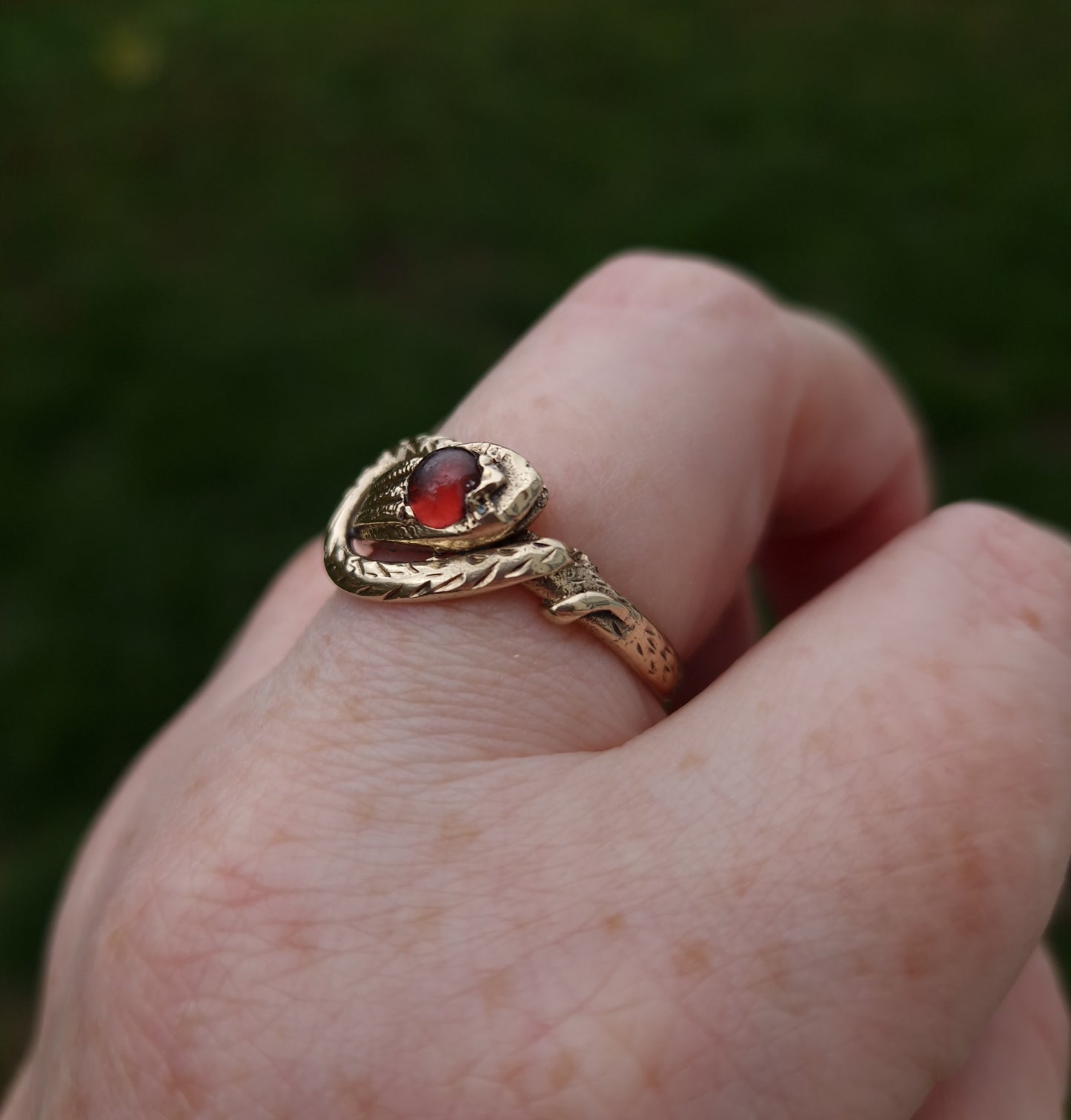 Vintage Garnet Snake Ring 9ct Gold