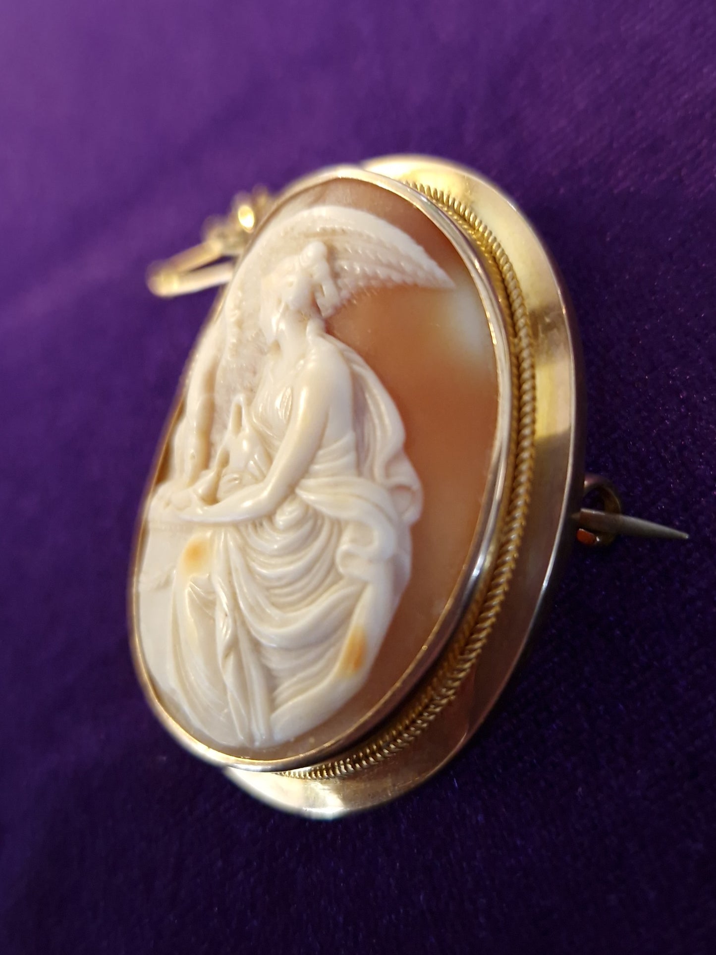 Antique 1902 Edwardian 15ct Gold Cameo Brooch