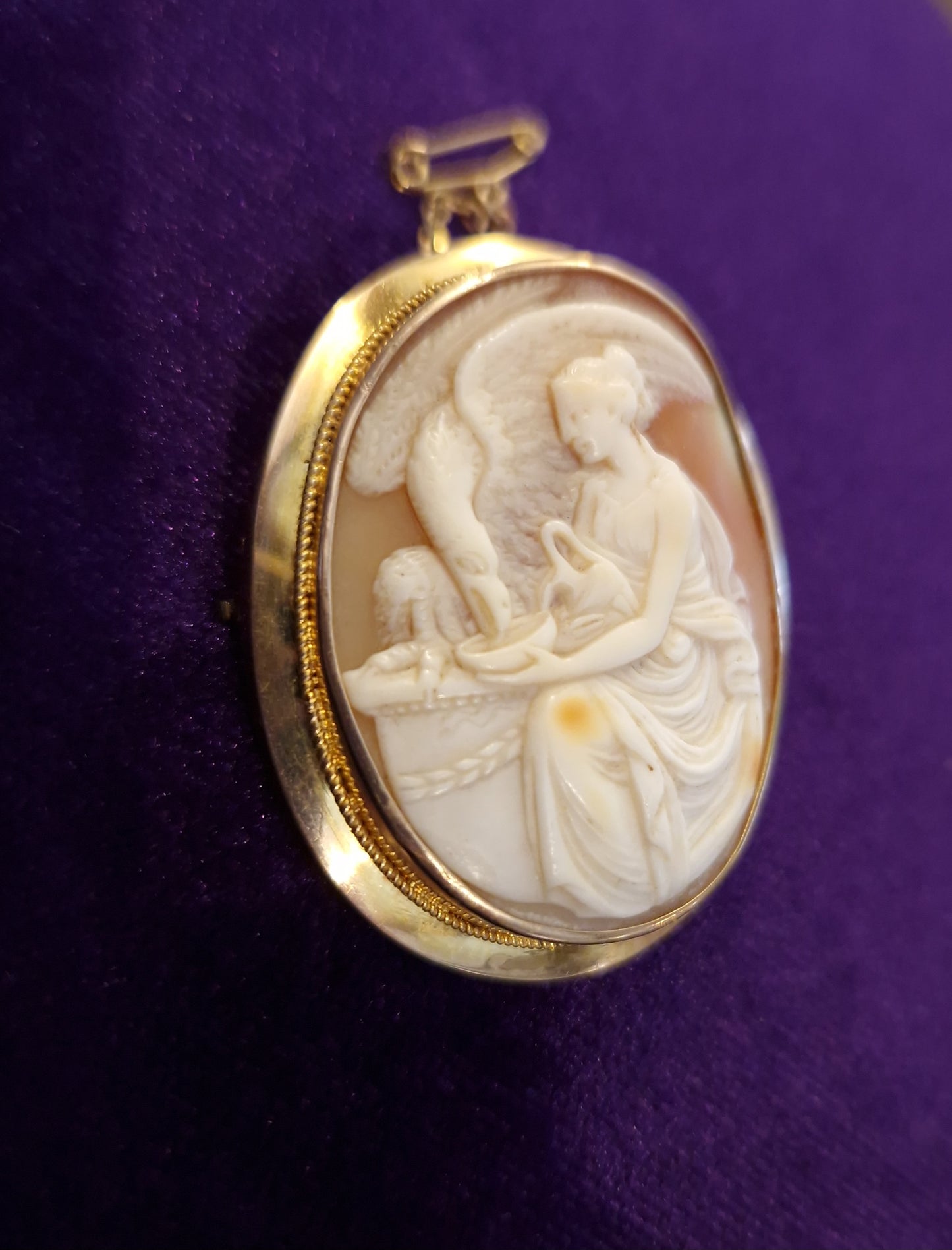 Antique 1902 Edwardian 15ct Gold Cameo Brooch