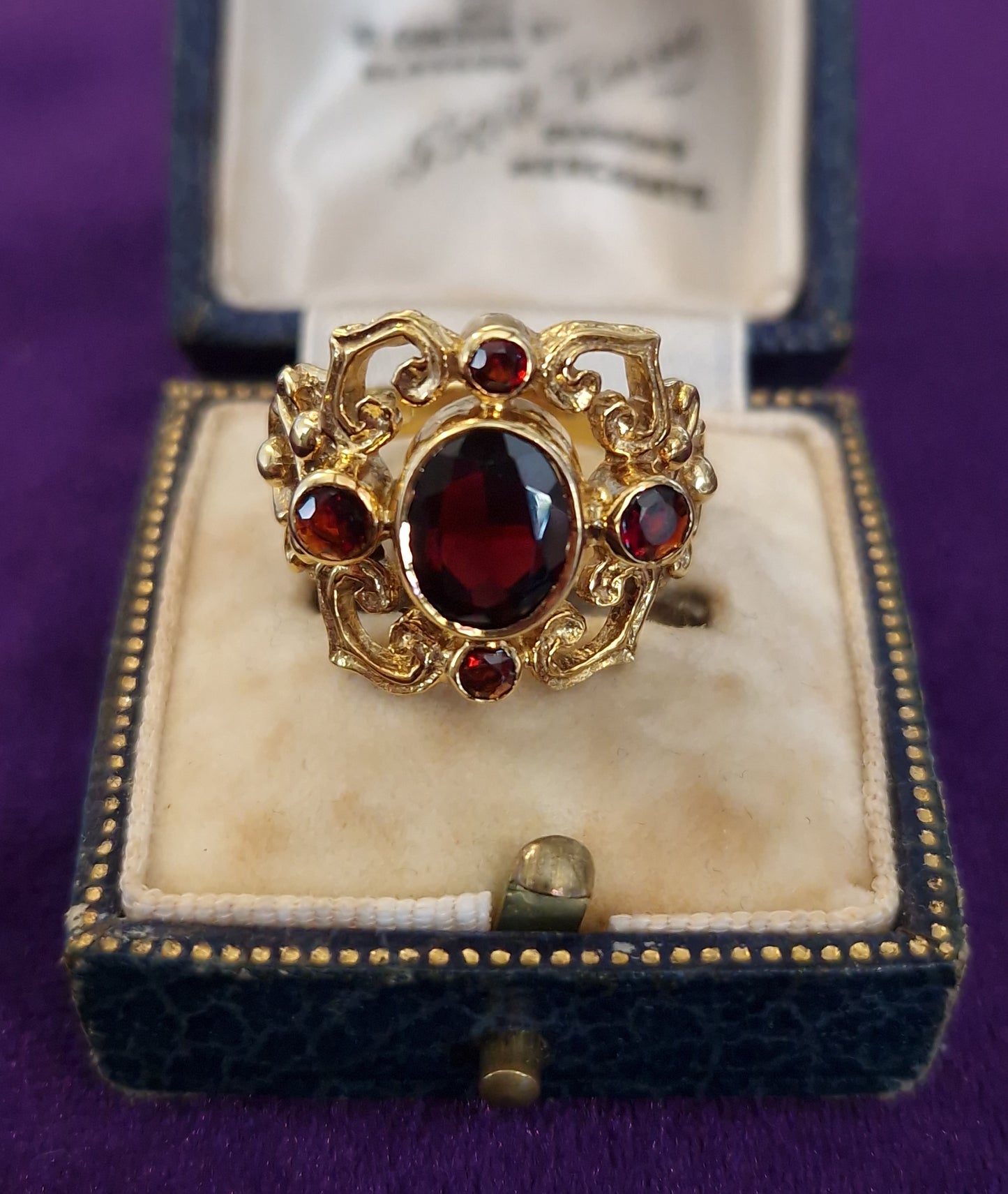 Vintage Garnet 9ct Gold Ring