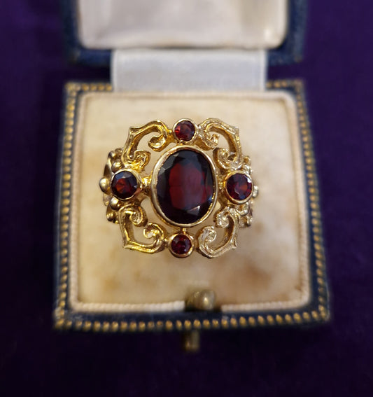 Vintage Garnet 9ct Gold Ring