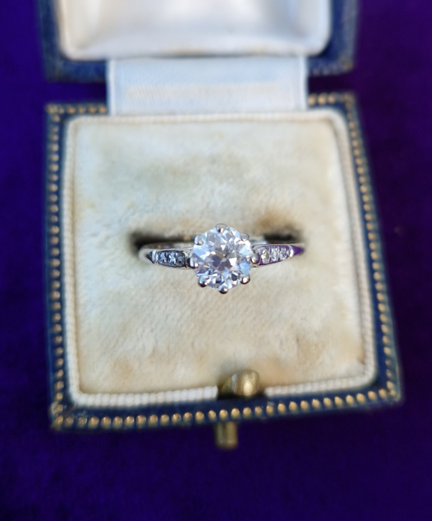 Antique 0.85ct Diamond Platinum Solitaire Ring