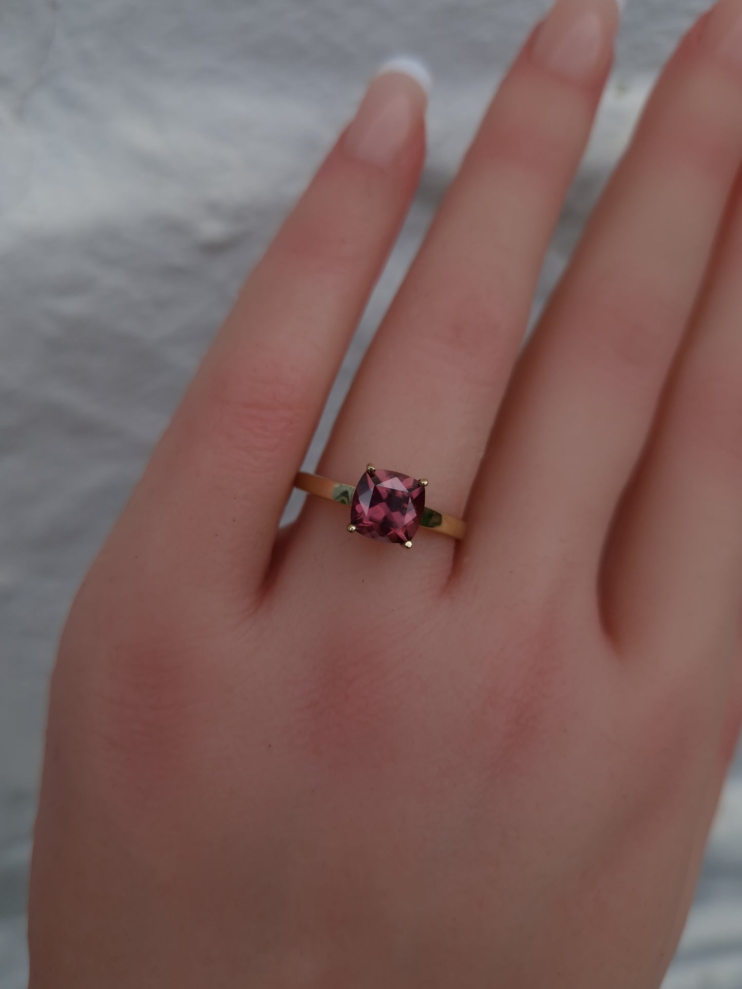 Zircon Solitaire 9ct Gold Ring