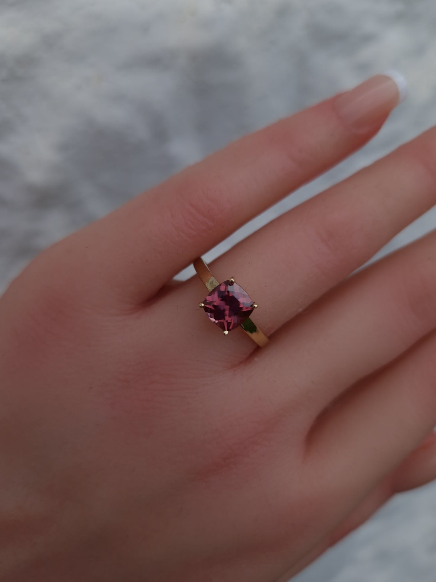Zircon Solitaire 9ct Gold Ring