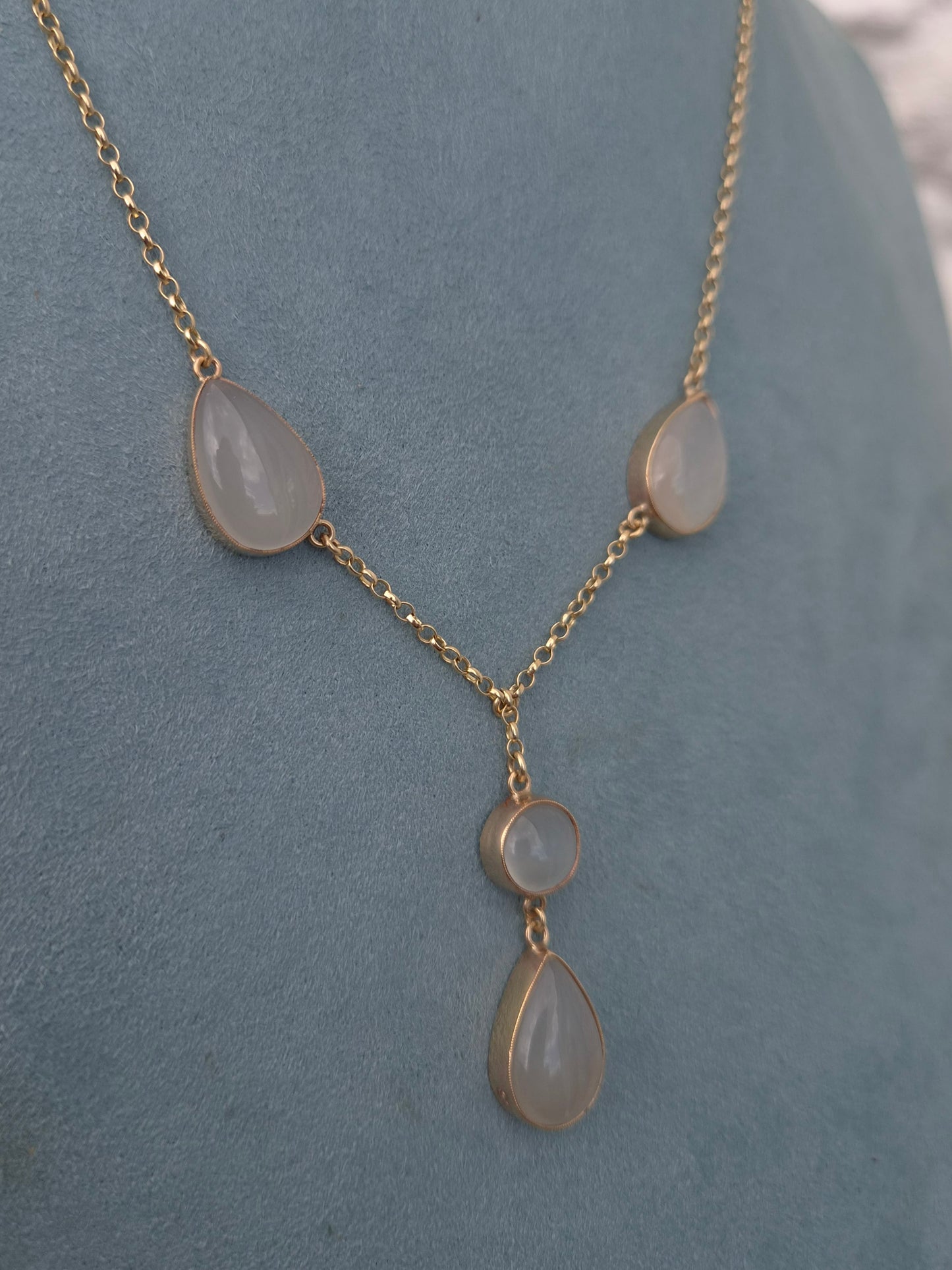 Vintage 9ct Gold Moonstone Necklace & Earring set