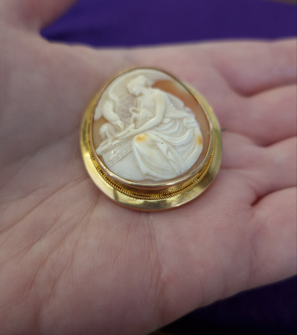 Antique 1902 Edwardian 15ct Gold Cameo Brooch