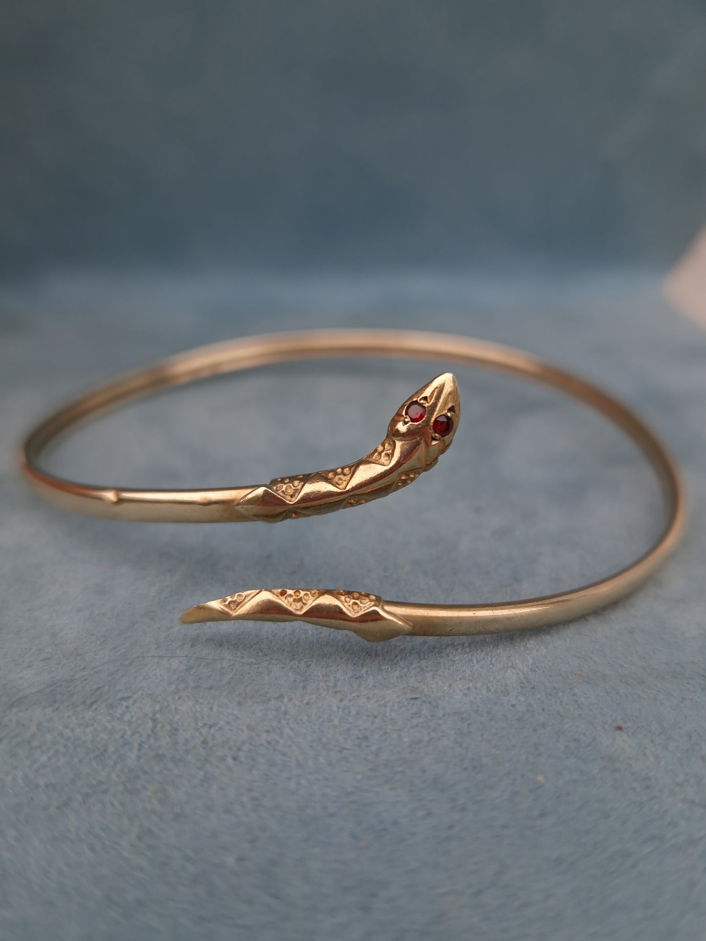 Vintage Snake Bangle 9ct Gold