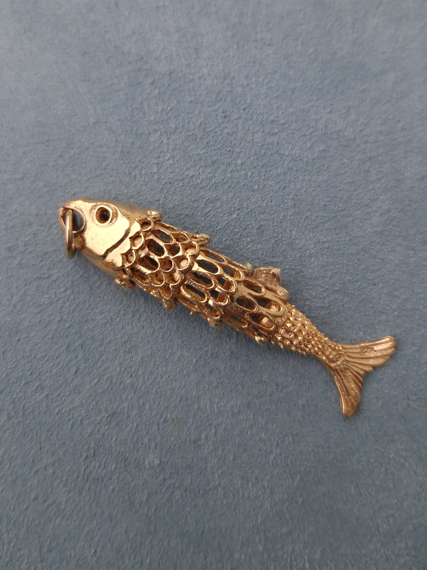 Vintage Articulated Fish Pendant 9ct Gold
