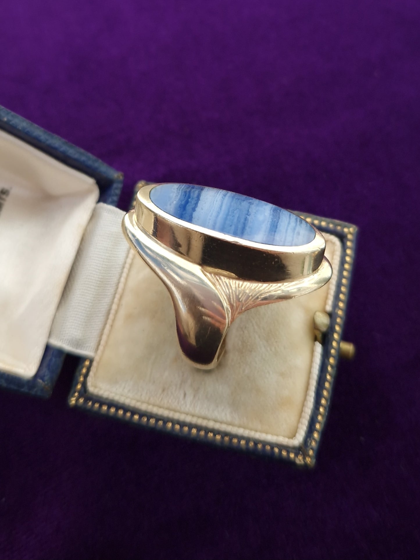 Vintage Blue Lace Agate 9ct Gold Statement Ring