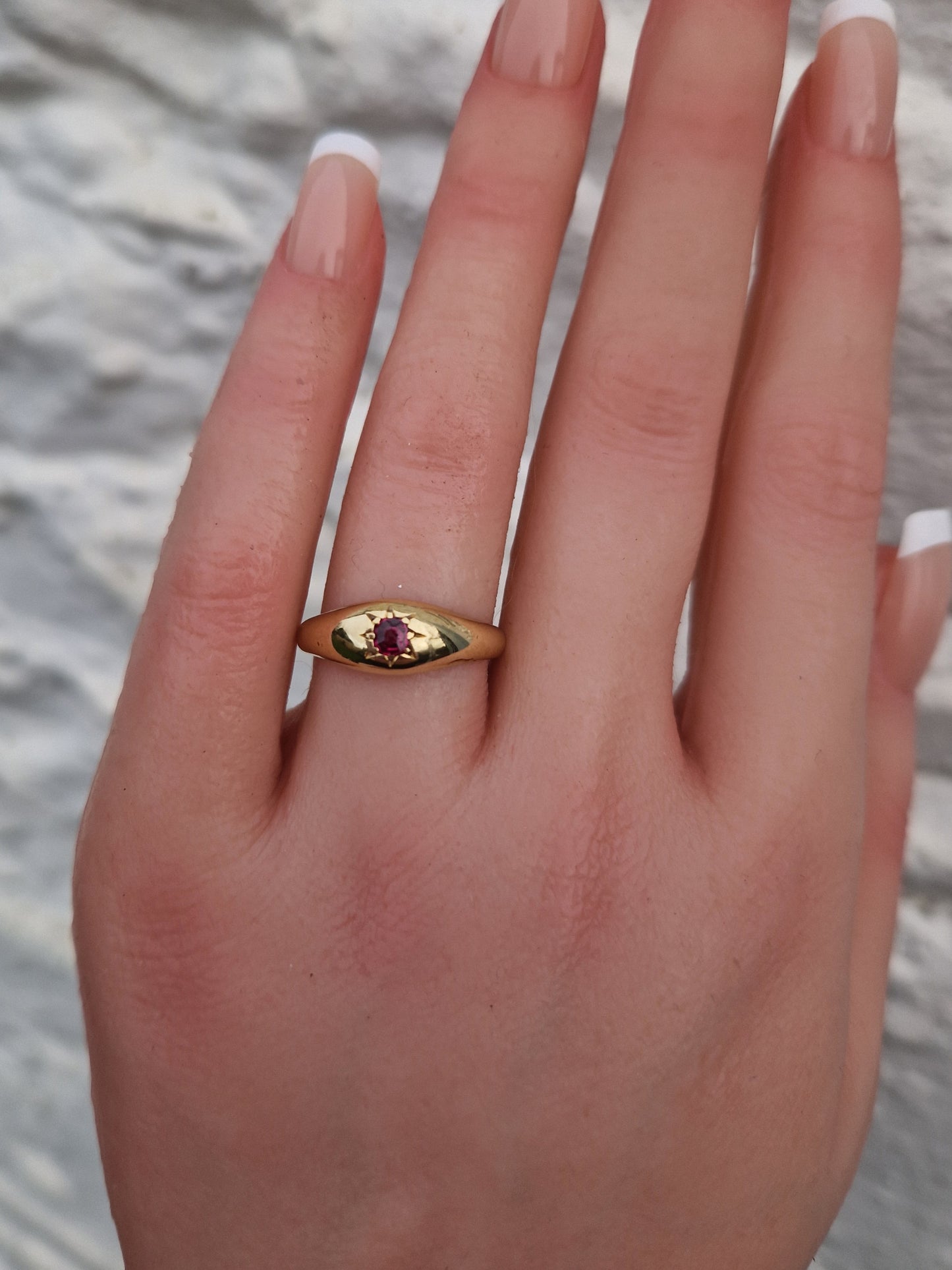 Antique 1913 Ruby 18ct Gold Gypsy Ring