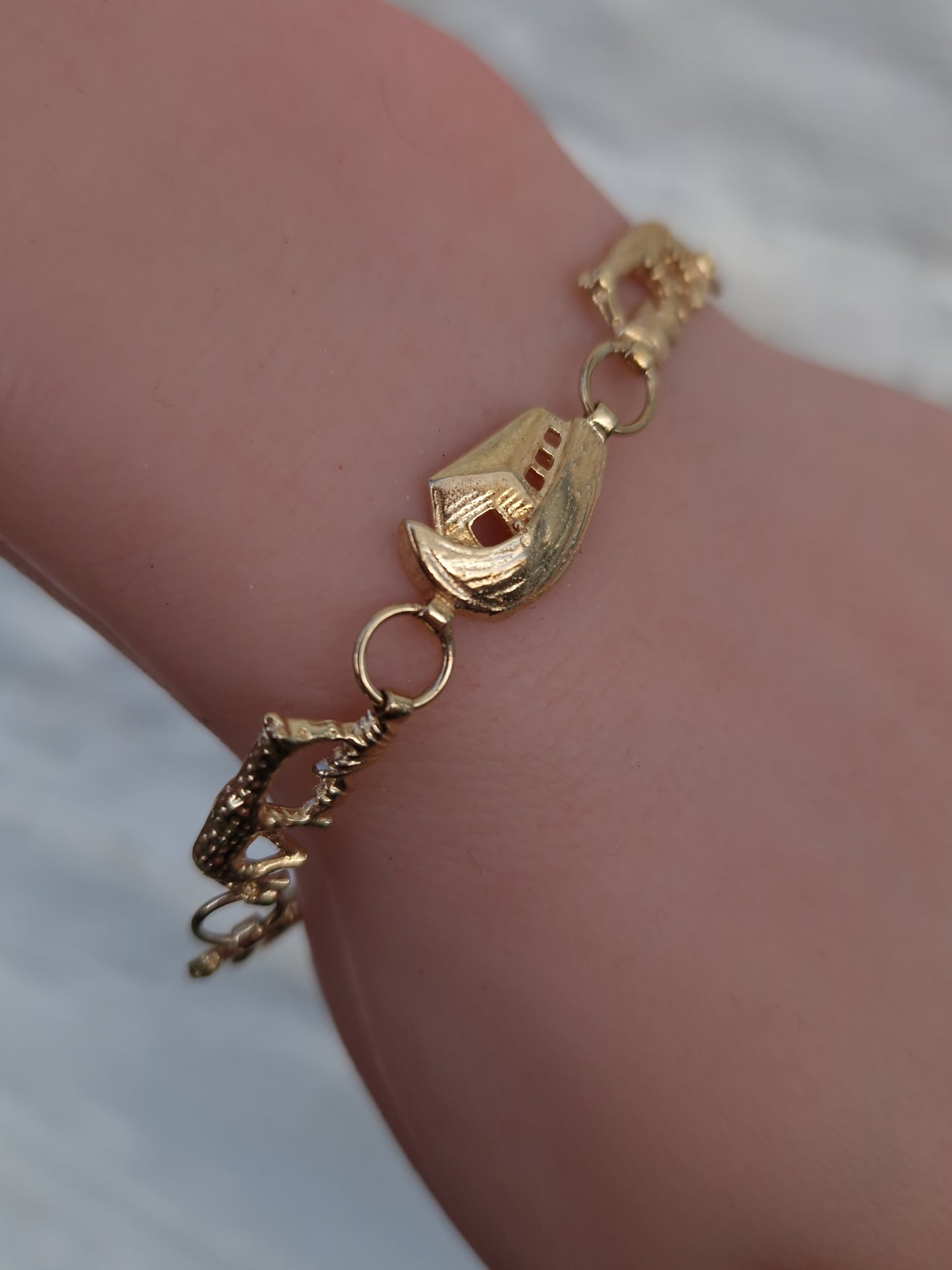 Vintage Noah's Arc Bracelet 9ct Gold