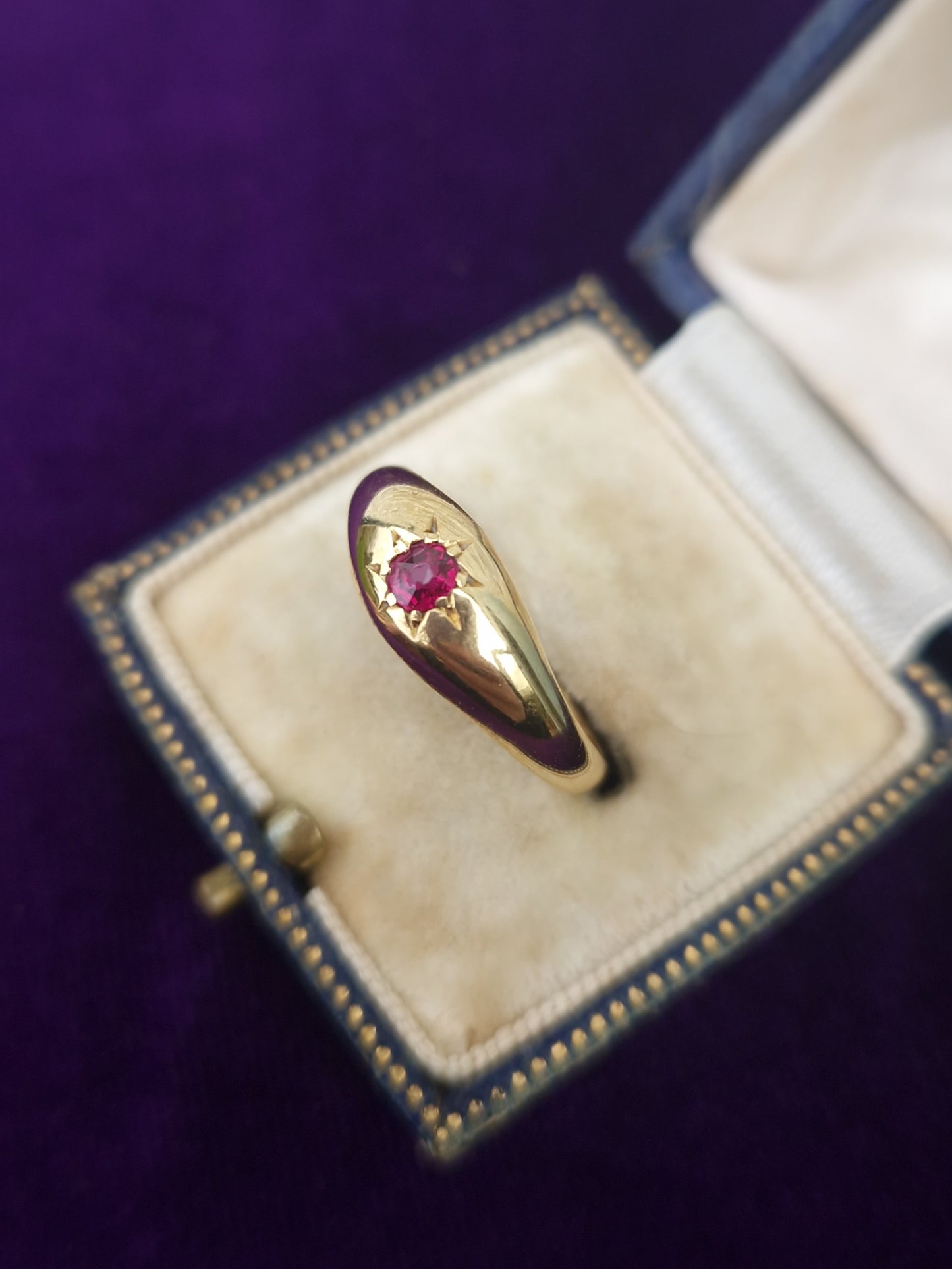 Antique 1913 Ruby 18ct Gold Gypsy Ring