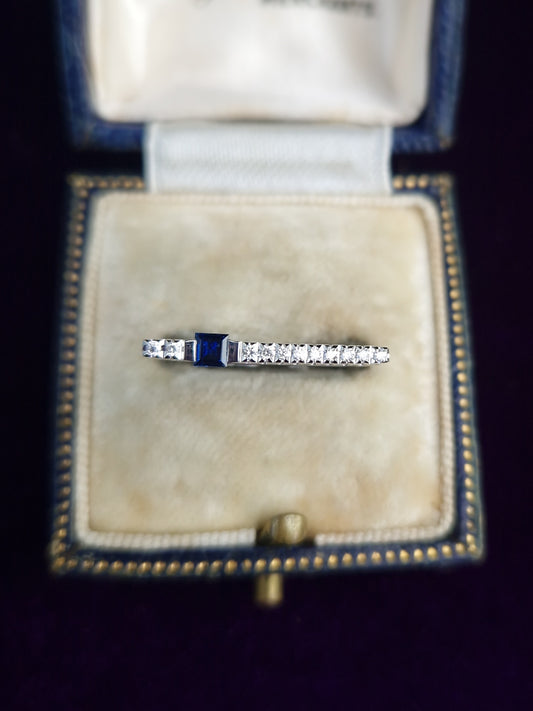 Modernist Diamond & Sapphire 18ct Gold Ring