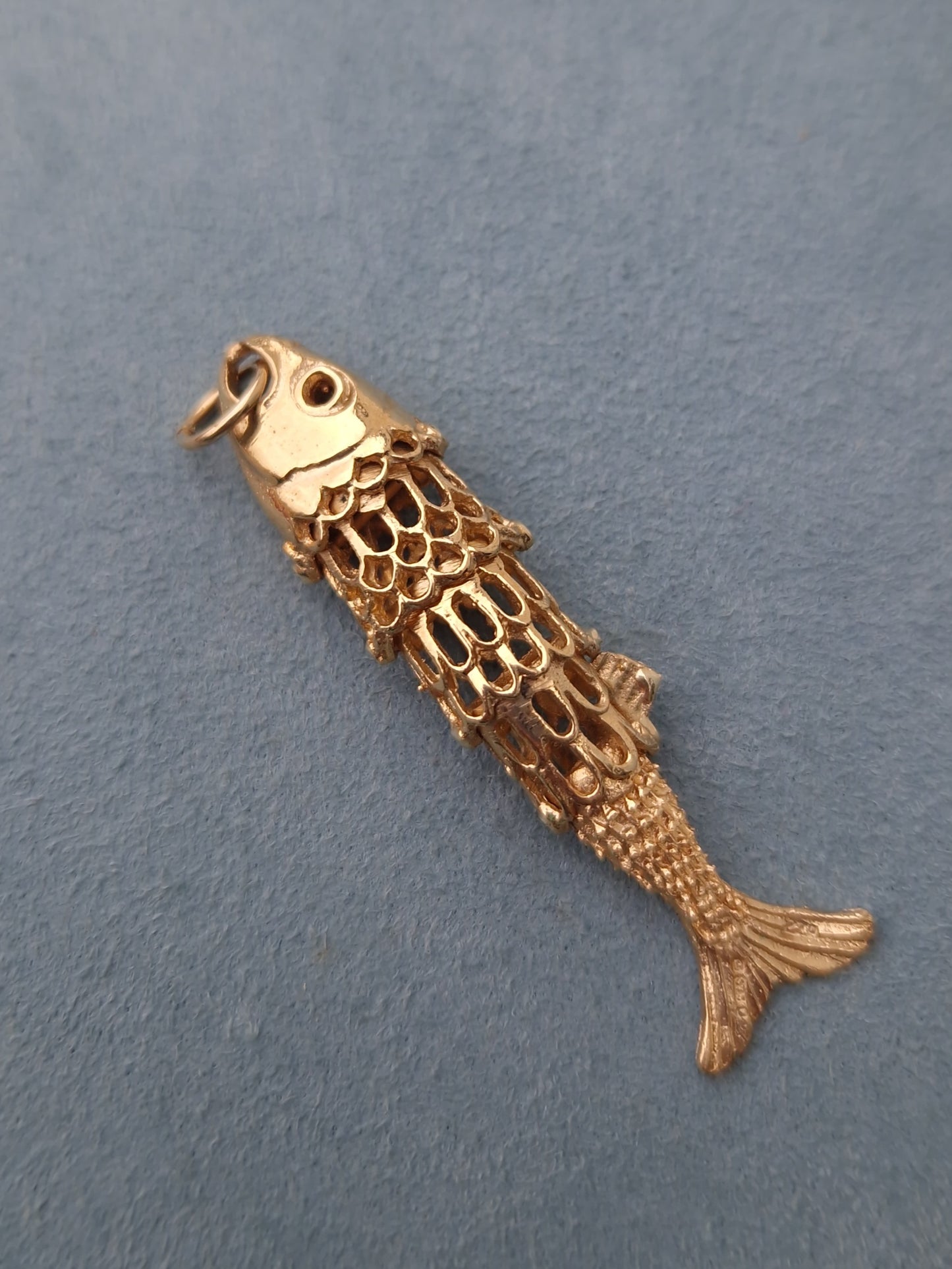 Vintage Articulated Fish Pendant 9ct Gold