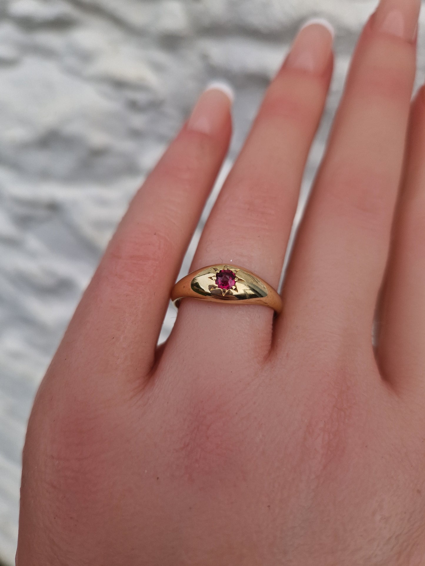 Antique 1913 Ruby 18ct Gold Gypsy Ring