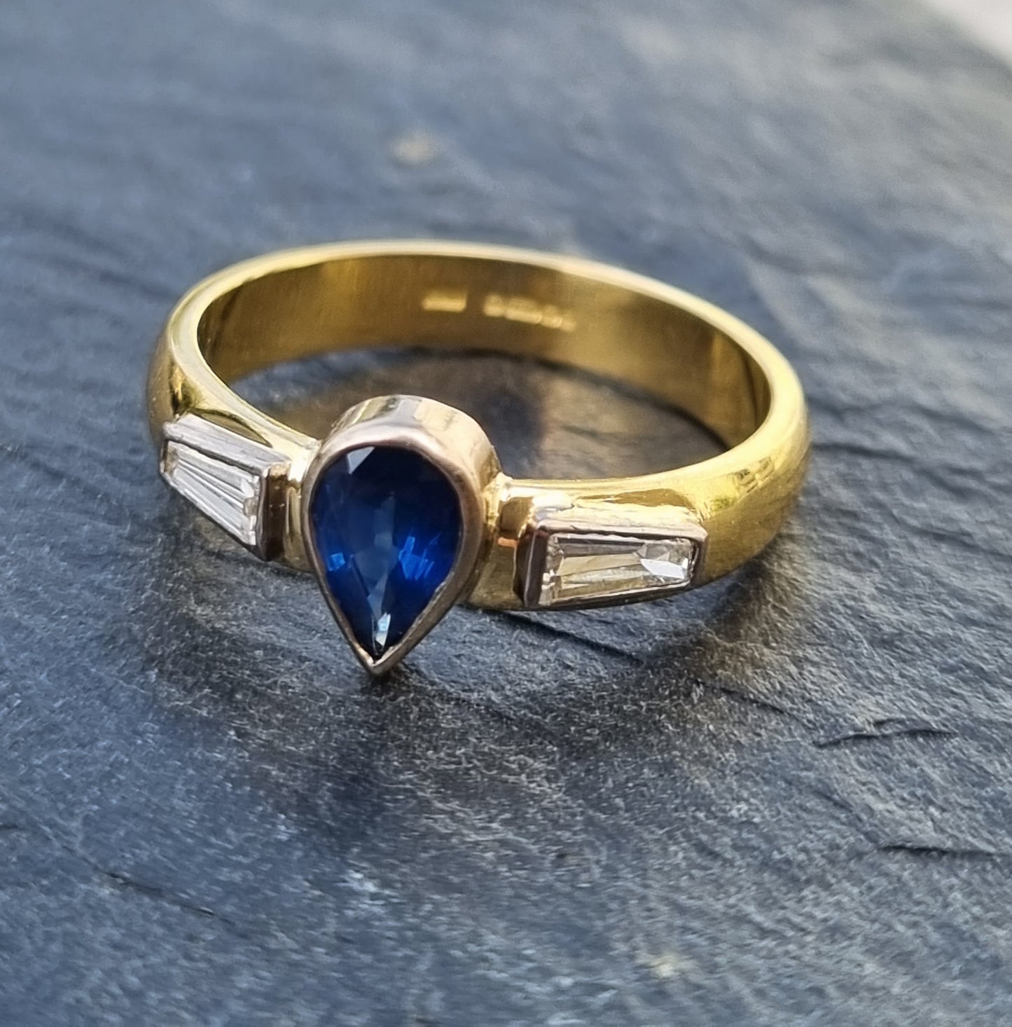 Vintage Sapphire Diamond Ring 18ct Gold